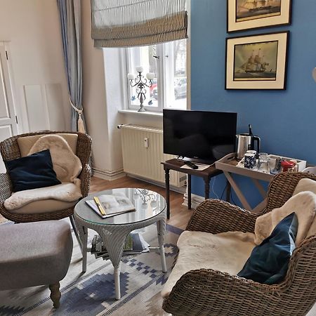 Bed&Breakfast Wagner "Im Alten Pfarrhaus" Neuruppin Εξωτερικό φωτογραφία