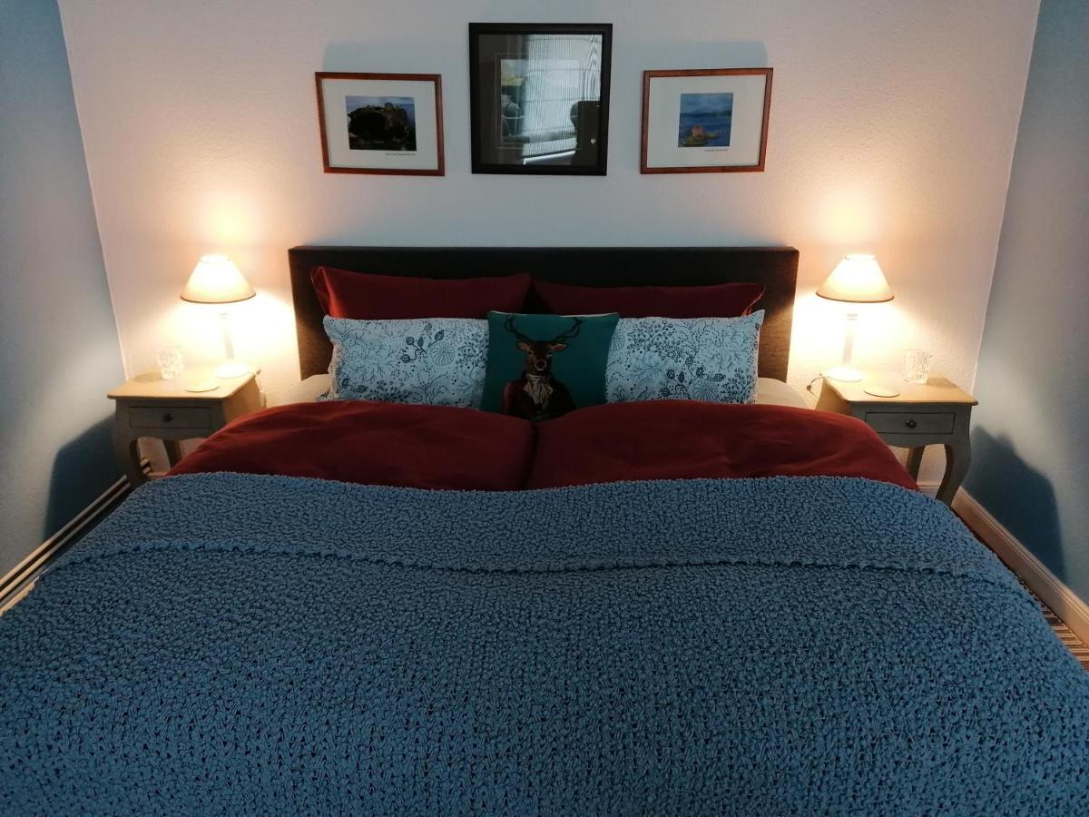 Bed&Breakfast Wagner "Im Alten Pfarrhaus" Neuruppin Δωμάτιο φωτογραφία