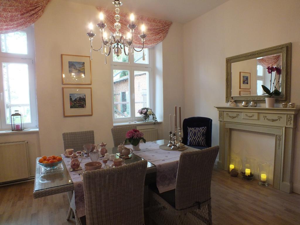 Bed&Breakfast Wagner "Im Alten Pfarrhaus" Neuruppin Εξωτερικό φωτογραφία