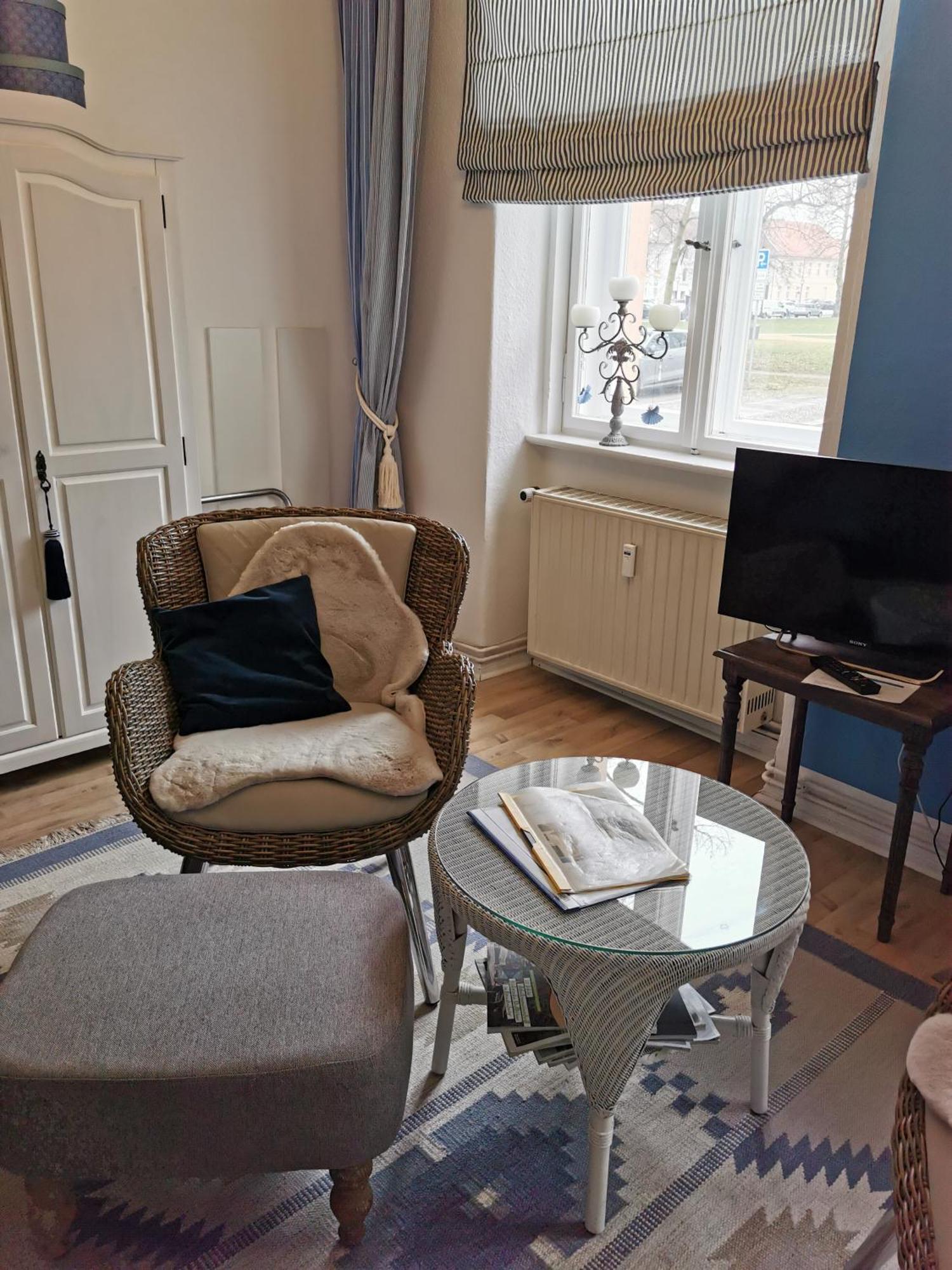 Bed&Breakfast Wagner "Im Alten Pfarrhaus" Neuruppin Εξωτερικό φωτογραφία